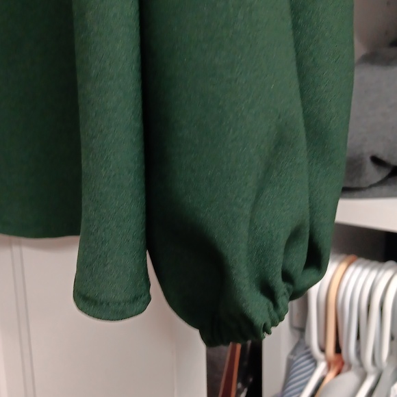 Top - Picture 4 of 6